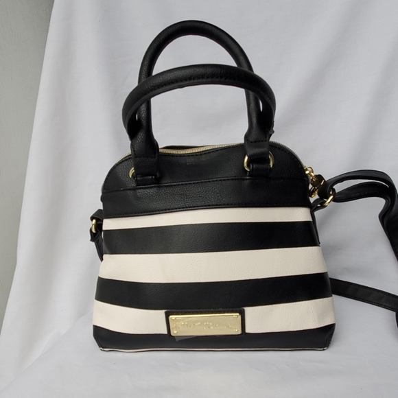 Betsey Johnson Satchel with crossbody strap - Picture 1 of 8